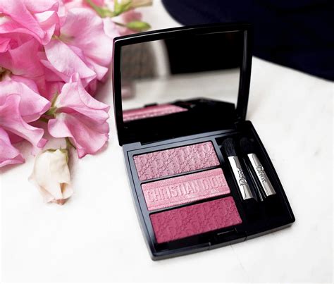 dior trio blique swatches|3 Couleurs Tri(O)blique Eye Palette: Trio of Eyeshadows .